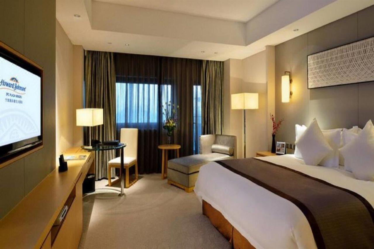 Howard Johnson Ifc Plaza Ningbo Exterior foto