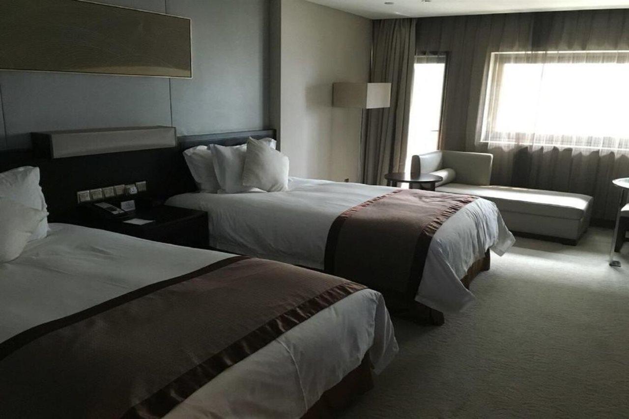 Howard Johnson Ifc Plaza Ningbo Exterior foto