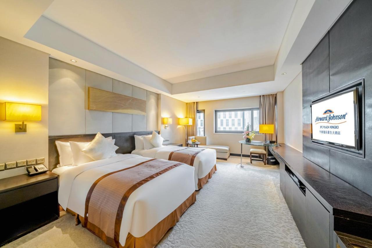 Howard Johnson Ifc Plaza Ningbo Exterior foto