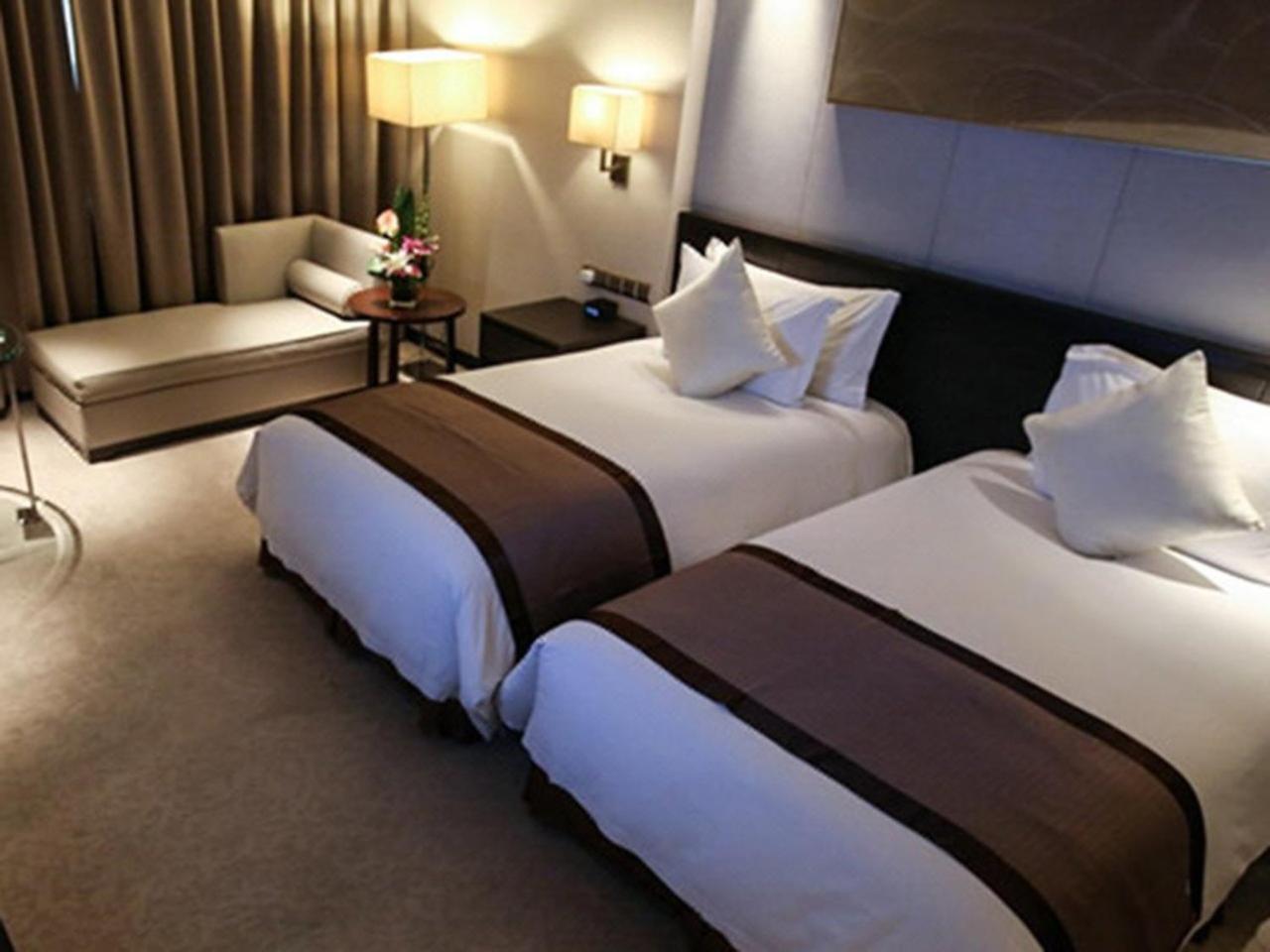 Howard Johnson Ifc Plaza Ningbo Exterior foto