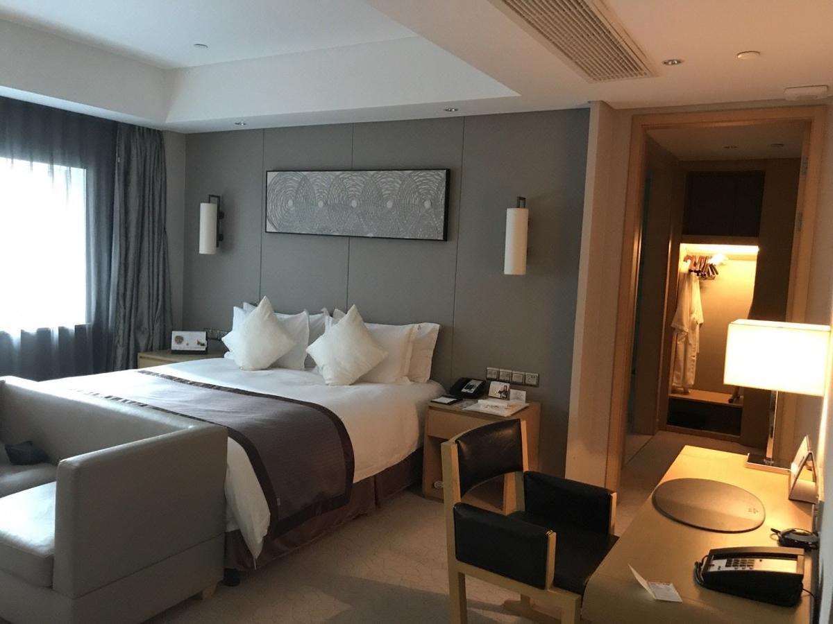 Howard Johnson Ifc Plaza Ningbo Exterior foto