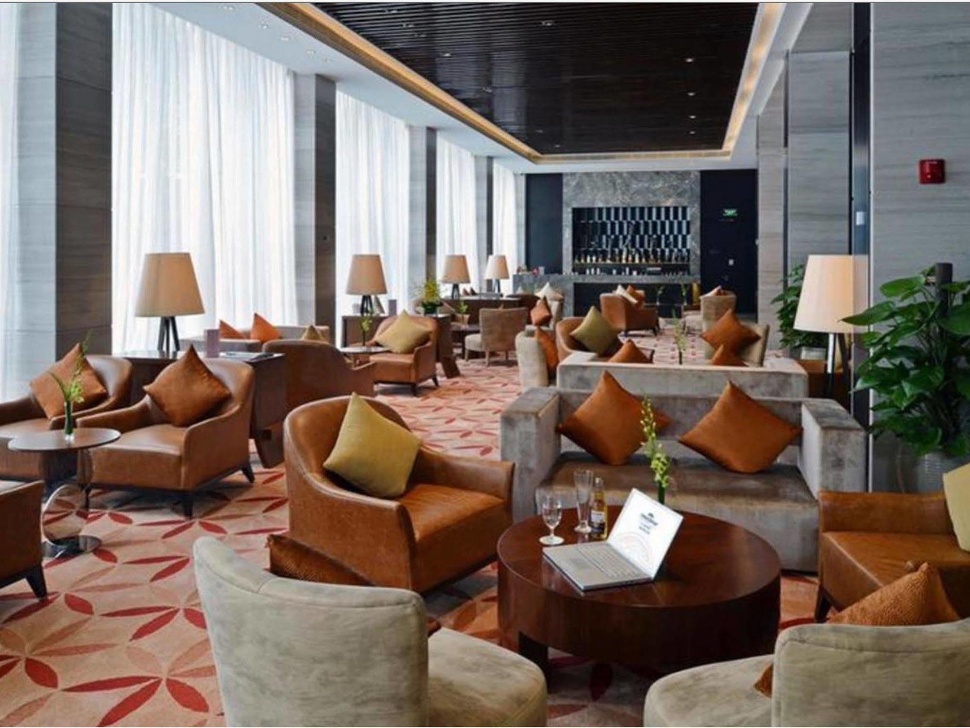 Howard Johnson Ifc Plaza Ningbo Exterior foto